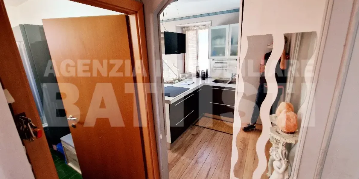 CASETTA CON TERRAZZO