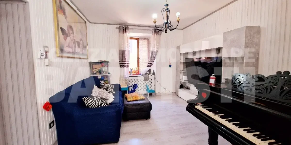 CASETTA CON TERRAZZO