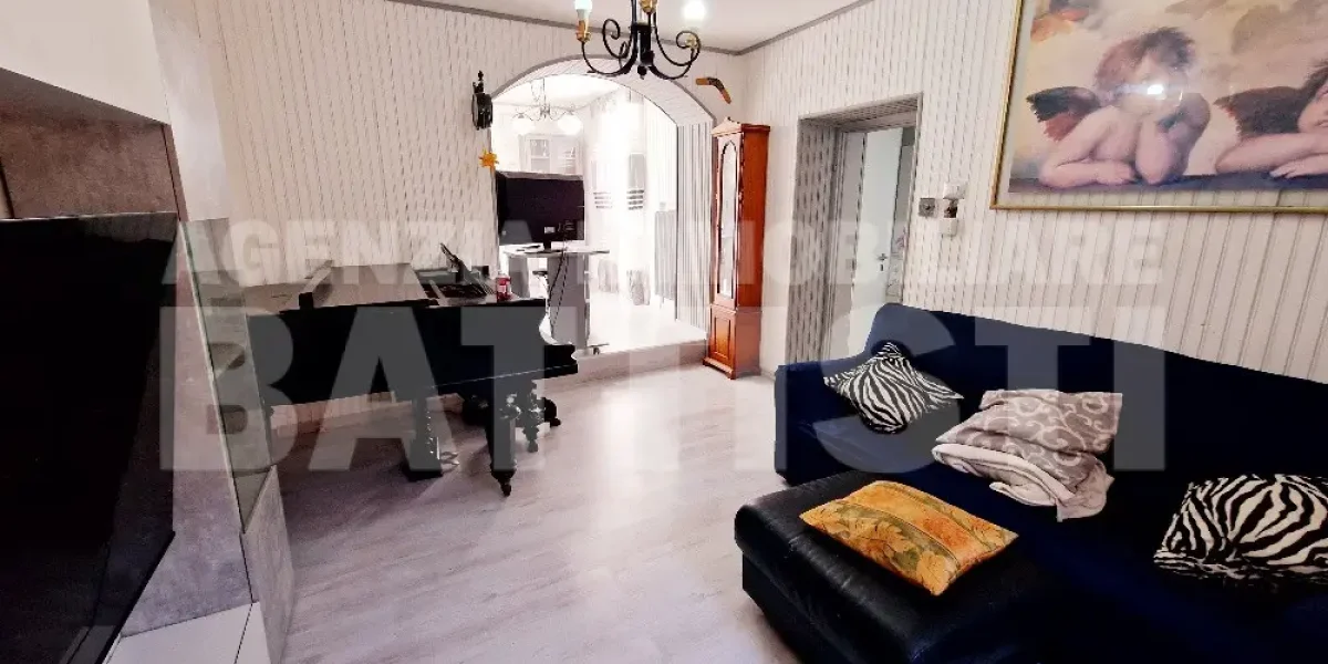 CASETTA CON TERRAZZO