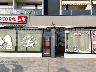 LOCALE COMMERCIALE