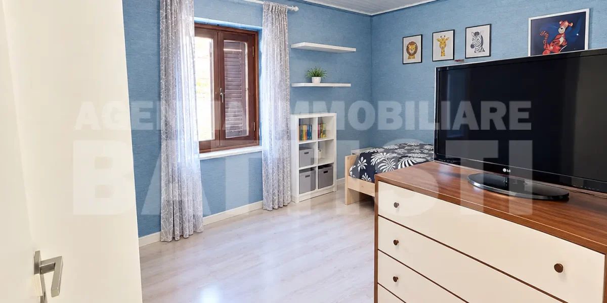 CASETTA CON TERRAZZO