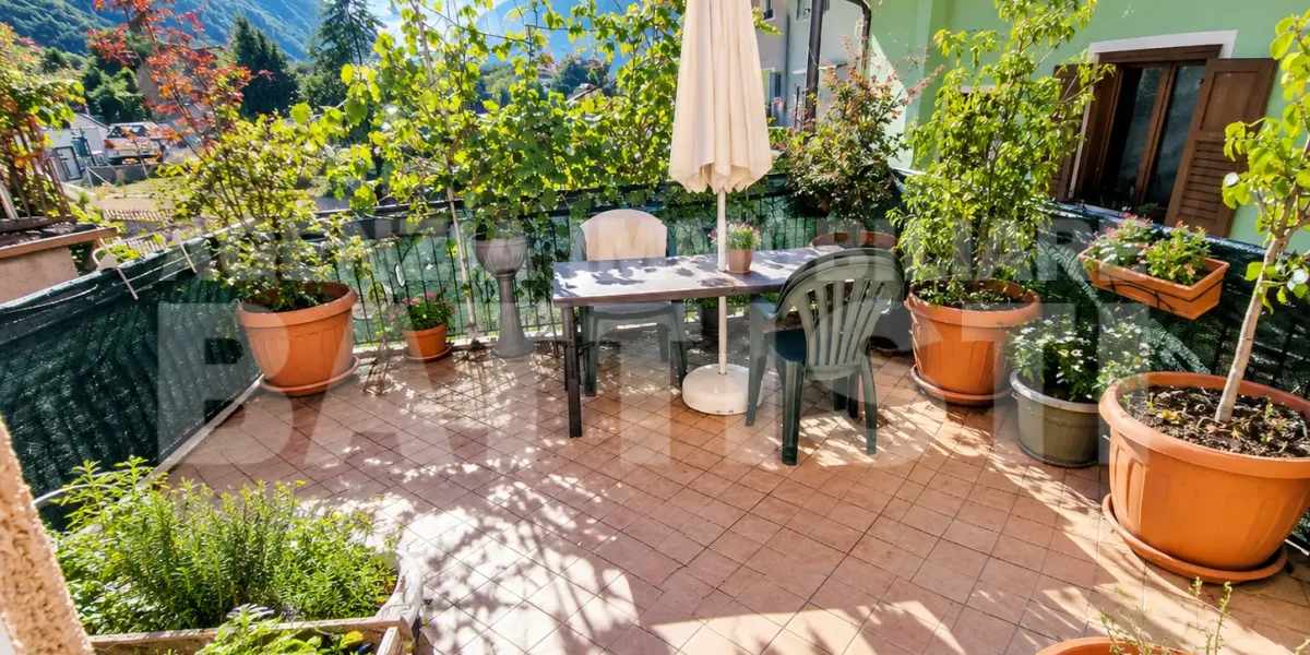 CASETTA CON TERRAZZO