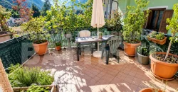 CASETTA CON TERRAZZO