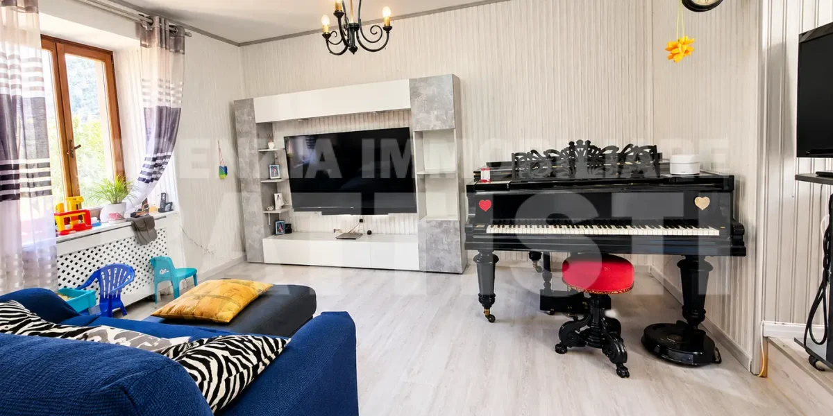 CASETTA CON TERRAZZO