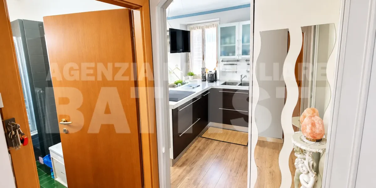 CASETTA CON TERRAZZO