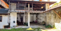 PORZIONE CON NEGOZIO E RUSTICO