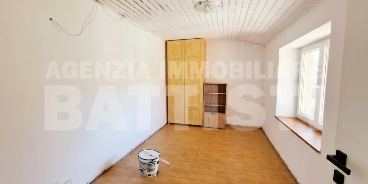 CASETTA CON TERRAZZO