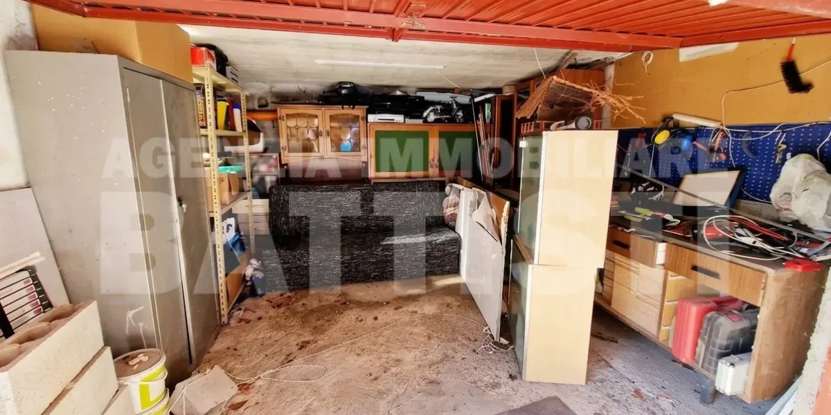 CASETTA CON TERRAZZO