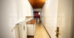 ALLOGGIO IN CENTRO CON AMPIO POSTO AUTO