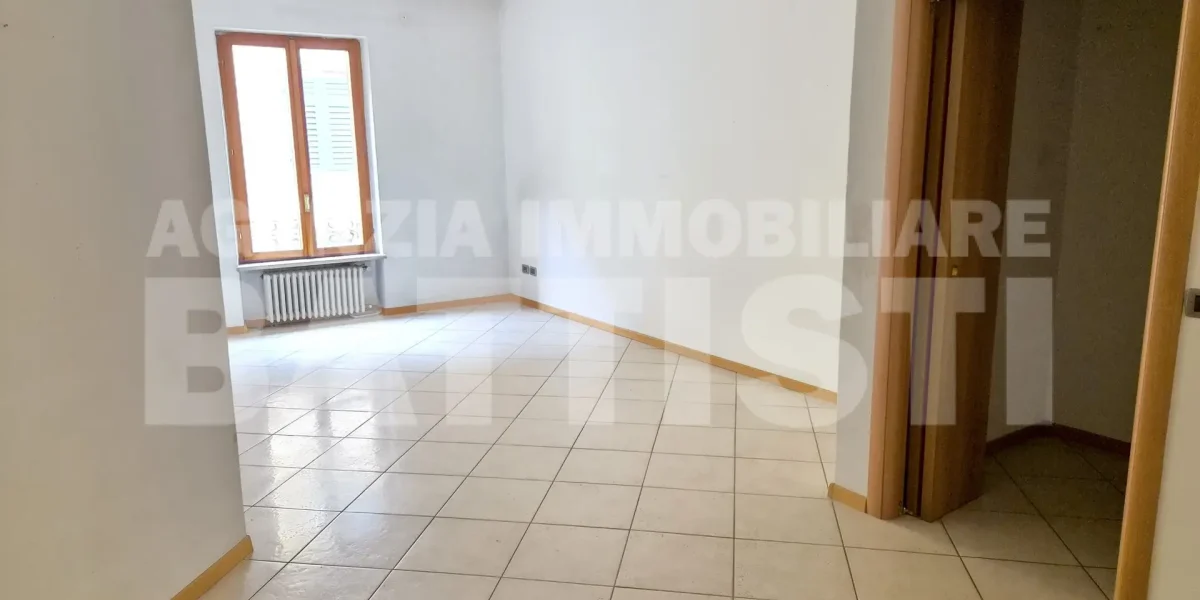 ALLOGGIO CON TRE CAMERE