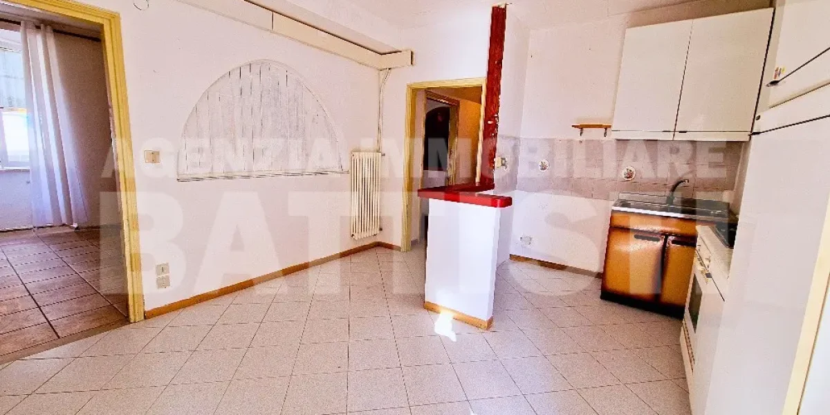 ALLOGGIO IN CENTRO DA RINNOVARE