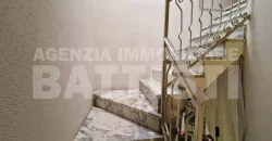 ALLOGGIO IN CENTRO DA RINNOVARE