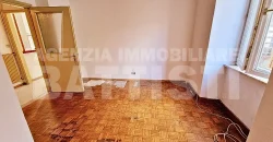 ALLOGGIO IN CENTRO DA RINNOVARE