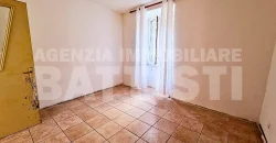 ALLOGGIO IN CENTRO DA RINNOVARE