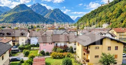 AMPIO ALLOGGIO IN OTTIMA POSIZIONE