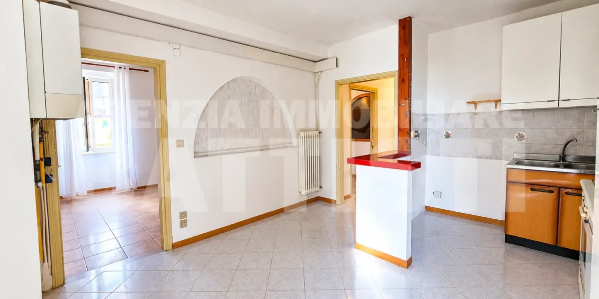 ALLOGGIO IN CENTRO DA RINNOVARE