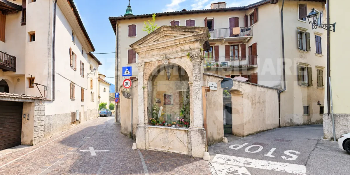 MINI-APPARTAMENTO MANSARDATO