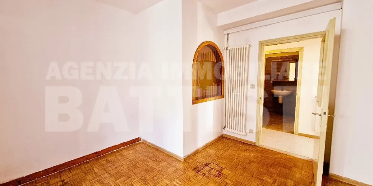 ALLOGGIO IN CENTRO DA RINNOVARE