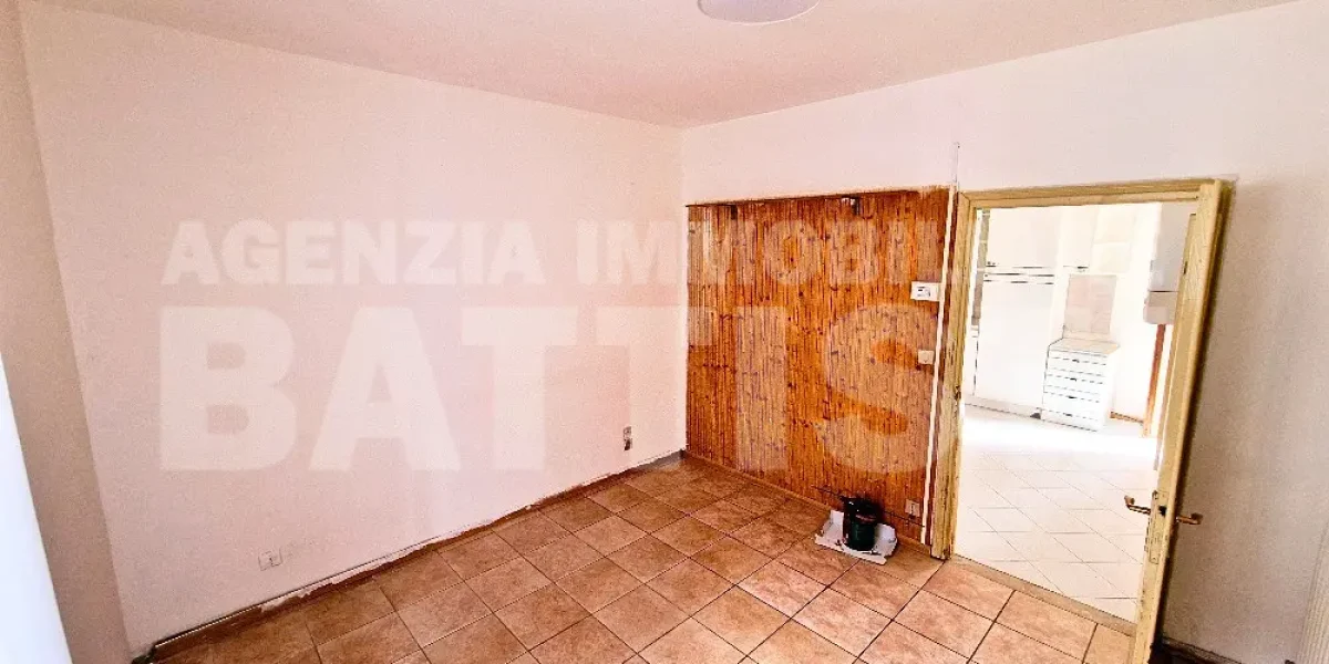 ALLOGGIO IN CENTRO DA RINNOVARE